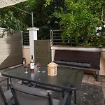 Apartment Tsoutsis *