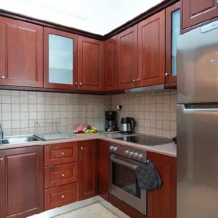 Tsoutsis Apartment *